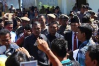 Warga Lima Desa Demo ke DPRD Rohul