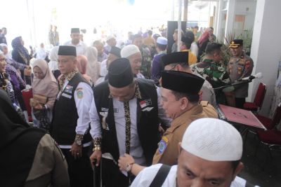 318 Jamaah Haji Labuhanbatu Kembali Dengan Selamat