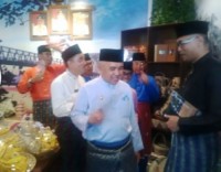 Plt Gubri Tertarik dan Minta Kerajinan Anyaman Pandan Khas Inhil Dikembangkan