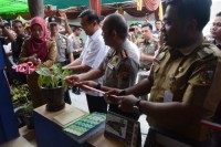 Walikota Pekanbaru Resmikan POSKAMLING di Payung Sekaki