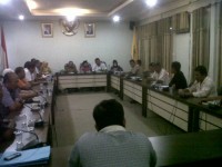 Dugaan Interpensi Pemasangan JTR, Puluhan Warga Desa Tanjung Medan Datangi Kantor DPRD Rohul