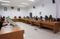 Kepala Balitbang Pemkab Labuhanbatu Hobol Rangkuti Saat Memberikan Sambutan