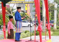 Upacara Peringatan Sampena HUT Provinsi Riau ke-59 di Halaman Kantor Bupati Siak 