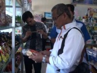Antisipasi Produk Kadaluarsa, Diskoperindag Rohul Razia Produk Kadaluarsa di Sejumlah Mini Market