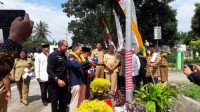 Bupati Sergai Hadiri peresmian pemasangan penerangan jalan umum tenaga surya (PJU-TS) 