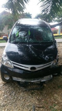 Pengendera Sepeda Motor di Tandun Luka Berat Ditabarak Daihatsu Xenia