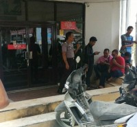 Teror di Siang Bolong, Kantor BRI dan BNI Tembilahan Dibom Molotov
