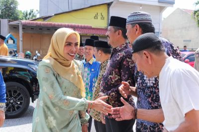 Bedah Buku Biografi Filsuf Pesisir Pantai, Bupati Labuhanbatu: Ilmu dan Akhlak Harus Berjalan Beriri