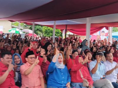 Hari ke 8 Kampanye Dialogis Kasmarni - Bagus Kelurahan Pematang Pudu dihadiri Ribuan warga