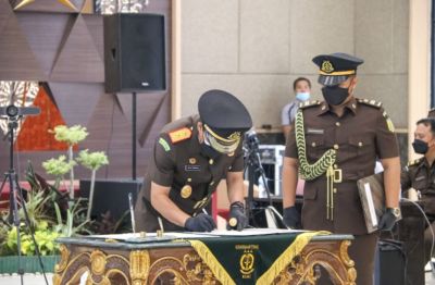 Kajati Riau Lantik,Pejabat  Rakhmat Budiman T Jabat Kajari Bengkalis