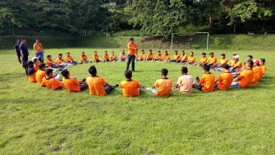Kegiatan Team Building di PT Mutiara Unggul Lestari