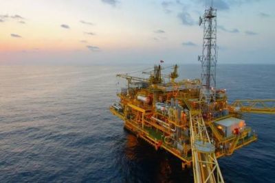 KONTRIBUSI MIGAS DAN MULTIPLIER EFFECT MIGAS DALAM PERCEPATAN PEMBANGUNAN